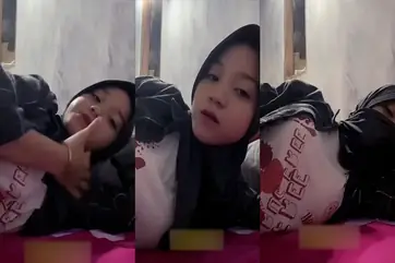 Bokep Jilbab Hijab Toge Melet Live Tiktok Sange poster